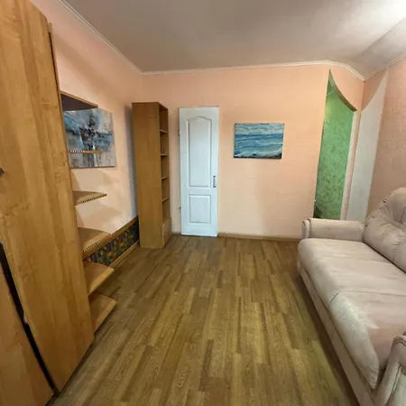 Holiday home уютный домик с верандой у моря , чайка *